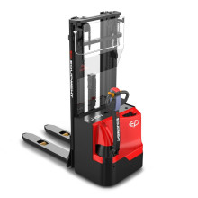 Самоходный штабелер EP Equipment WSA161