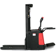 Электрический штабелер EP ES16-RS